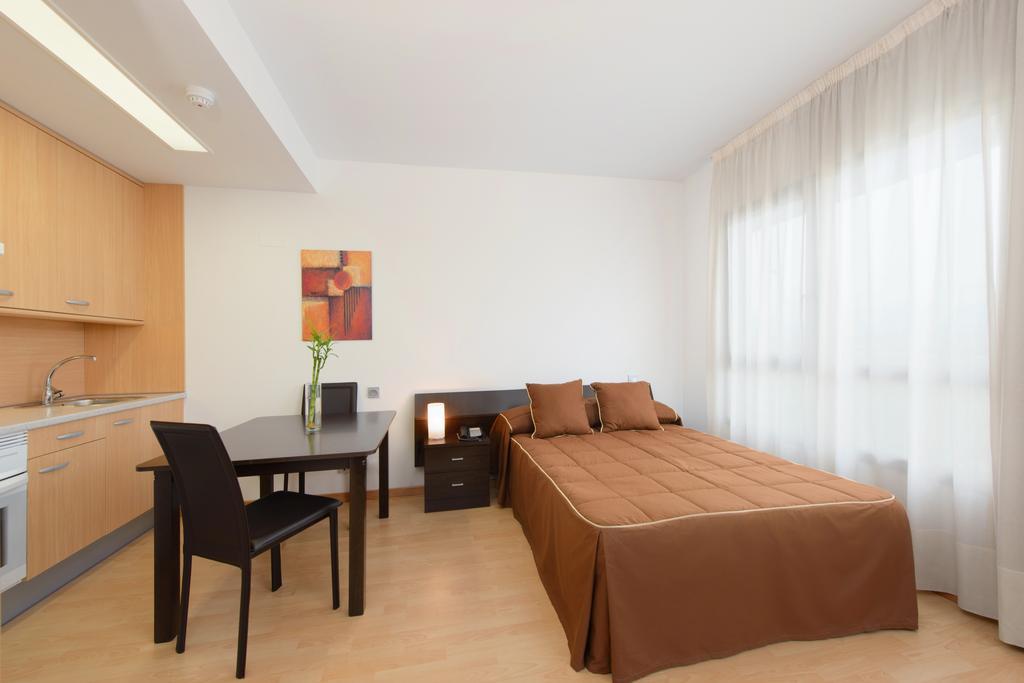Madrid Airport Suites, Affiliated By Melia المظهر الخارجي الصورة