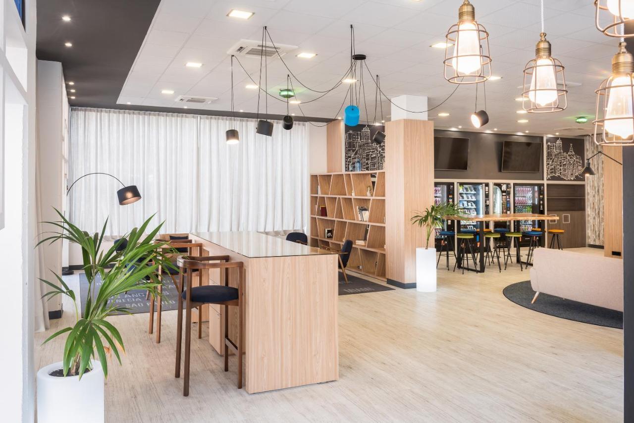 Madrid Airport Suites, Affiliated By Melia المظهر الخارجي الصورة